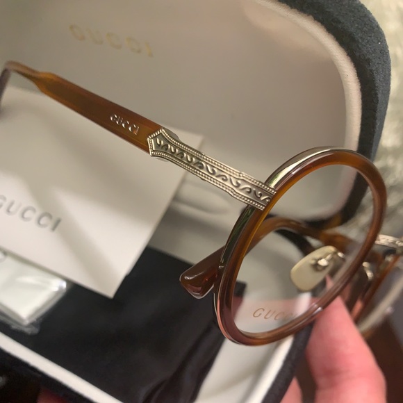 Gucci Accessories - THX SALE🍁GUCCI 48 Acetate/Titanium UNISEX Glasses